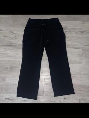 Athleta Joggers 6P Petite Activewear Athleisure Loungewear Sweatpants Gym Cozy